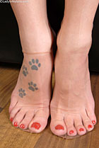 Nyloned feet